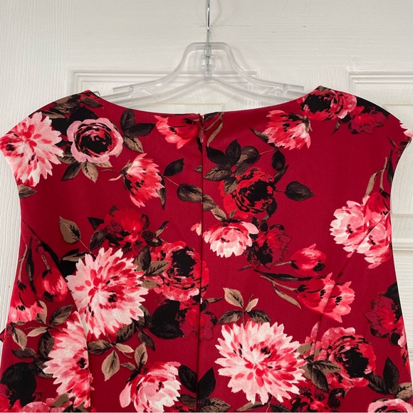 Roz & Ali Red Floral Lace Bottom Dress - Picture 4 of 6